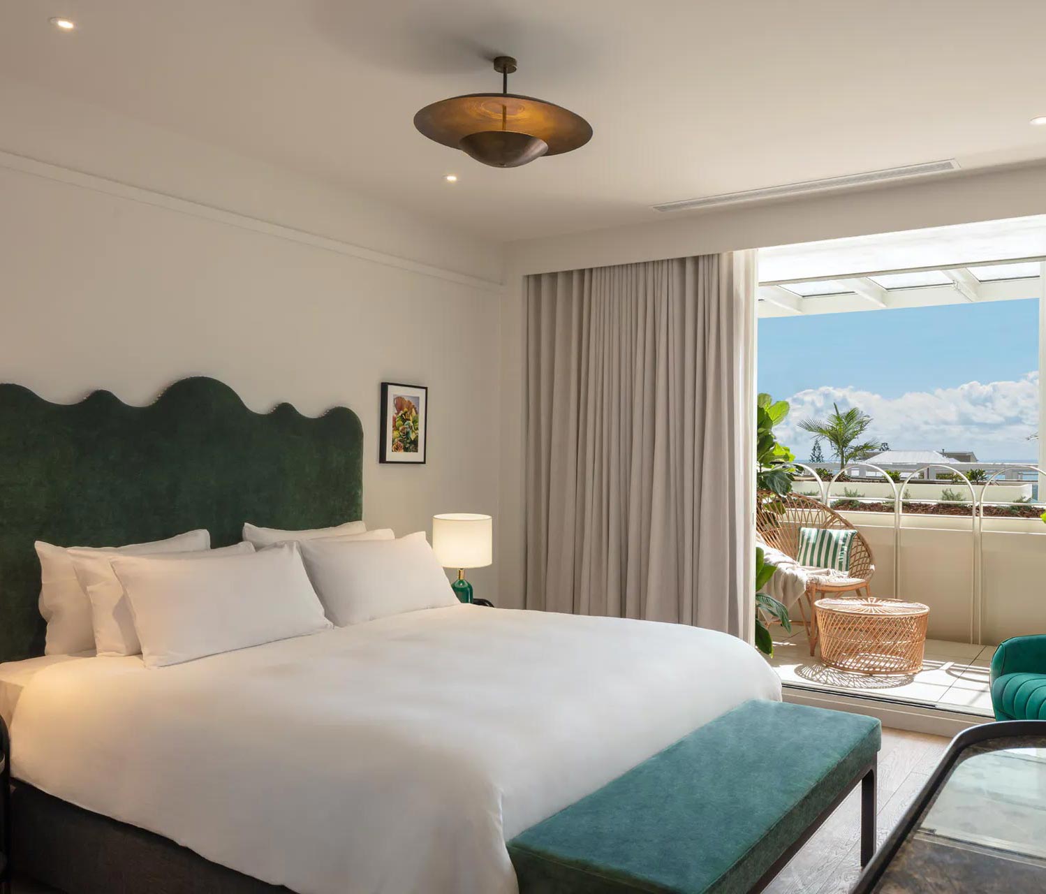The-Continental-Sorrento-Stay-Room